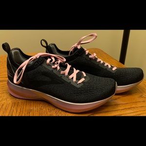Brooks Levitate 2 shoes